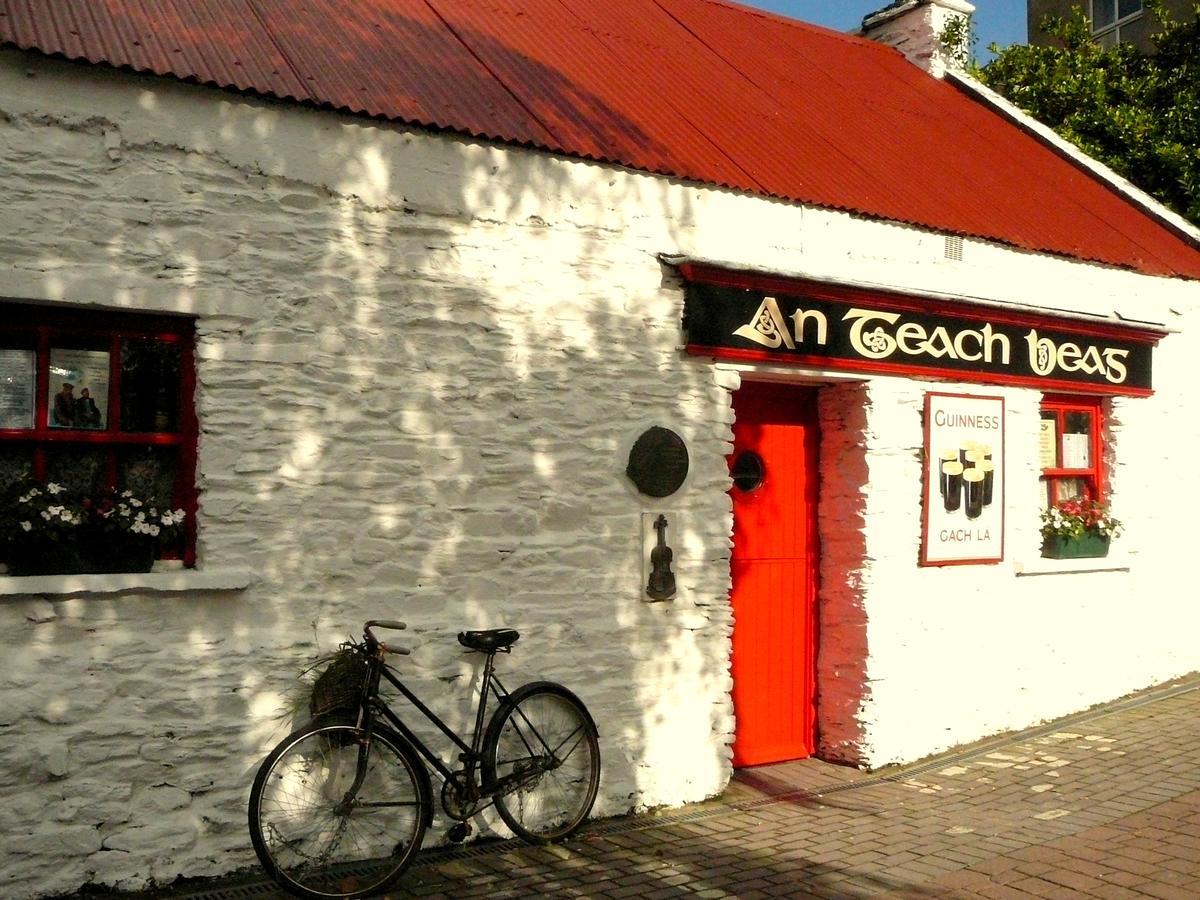 O'Donovan's Hotel Clonakilty Buitenkant foto